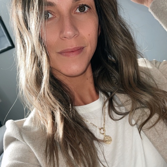 Meet your Posher, Brandi - Picture 2 of 7